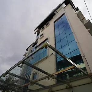 North Centre Hotel