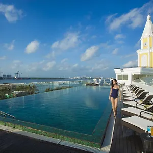 Fragrant Nature - A Five Star Classified ***** Kochi